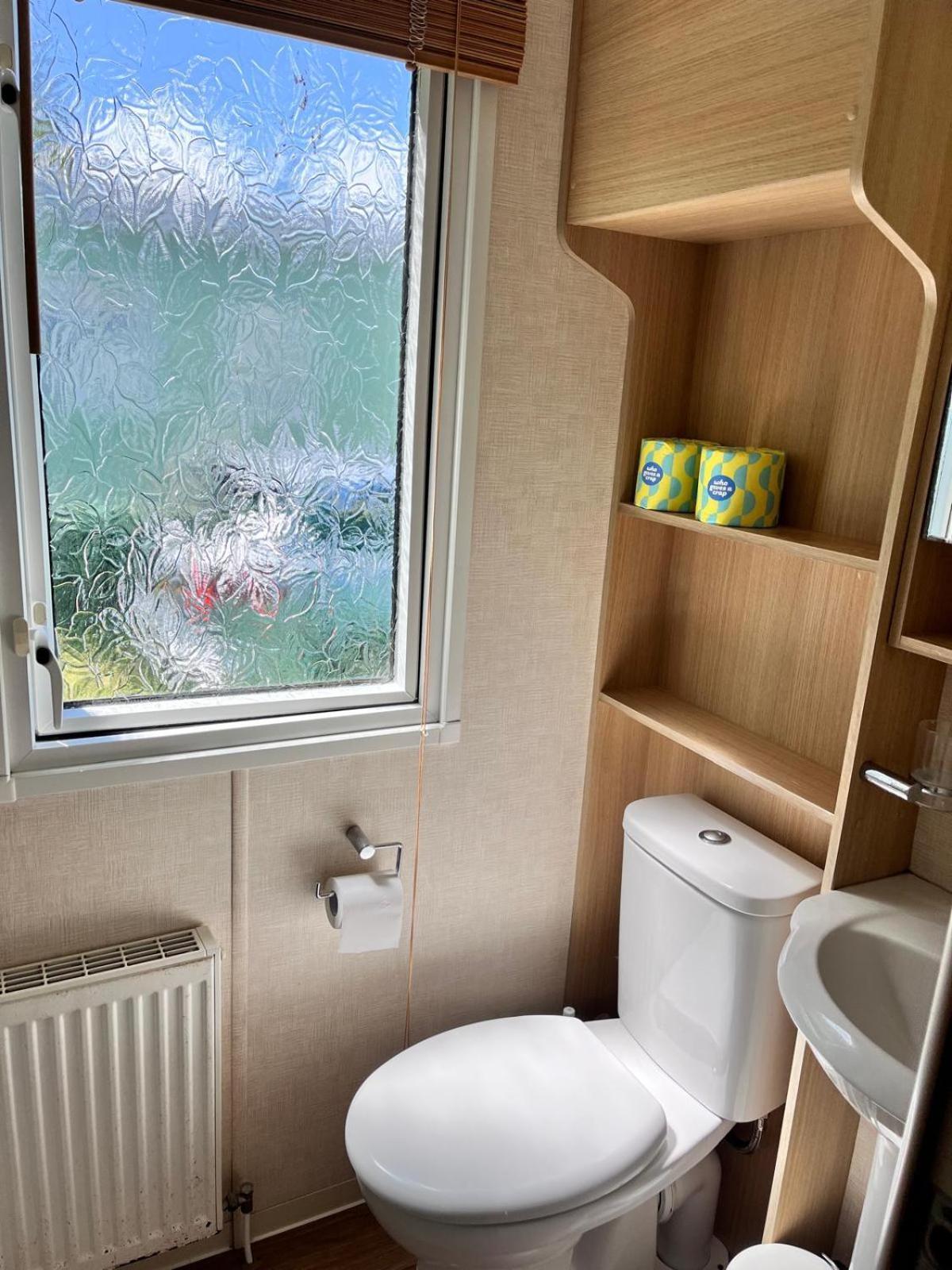 Van Number 123 Beautiful Caravan Sleeps 4 阿伯里斯特威斯 外观 照片